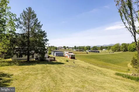 269 Comer Avenue Shenandoah VA 22849