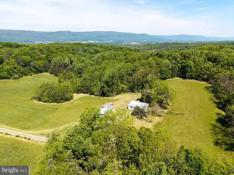 269 Comer Avenue Shenandoah VA 22849