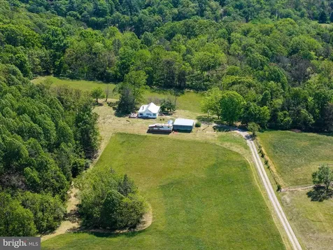 269 Comer Avenue Shenandoah VA 22849