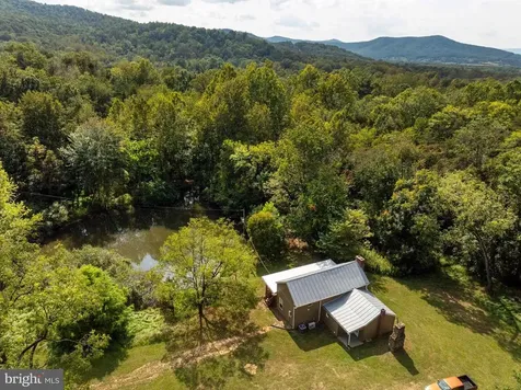 2002 Balkamore Hill Road Stanley VA 22851