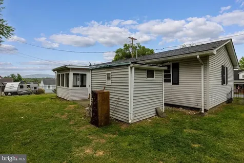 320 Willow Street Luray VA 22835