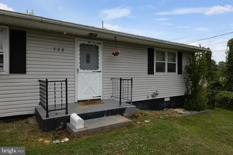 320 Willow Street Luray VA 22835