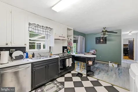 320 Willow Street Luray VA 22835