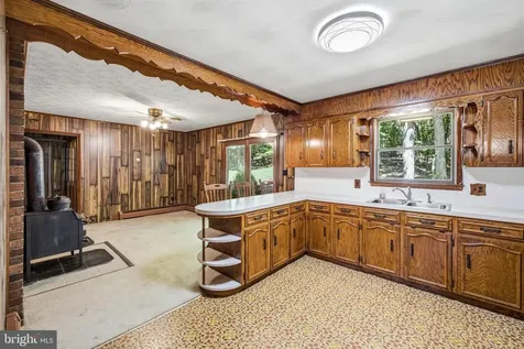 2416 Newport Road Shenandoah VA 22849