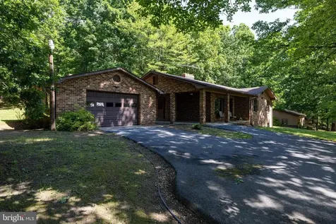 2416 Newport Road Shenandoah VA 22849