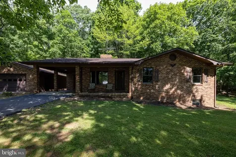2416 Newport Road Shenandoah VA 22849