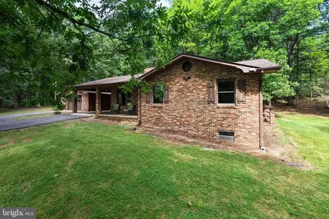 2416 Newport Road Shenandoah VA 22849