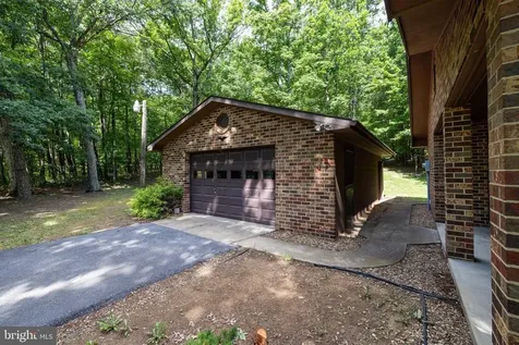 2416 Newport Road Shenandoah VA 22849