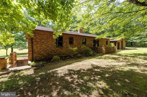 2416 Newport Road Shenandoah VA 22849