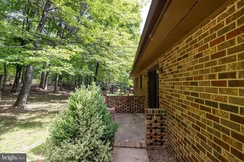 2416 Newport Road Shenandoah VA 22849
