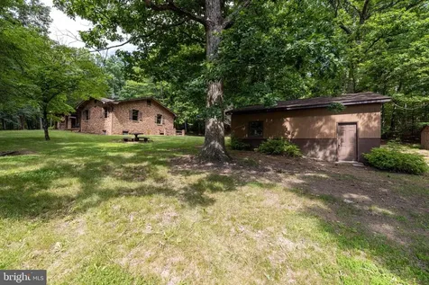 2416 Newport Road Shenandoah VA 22849