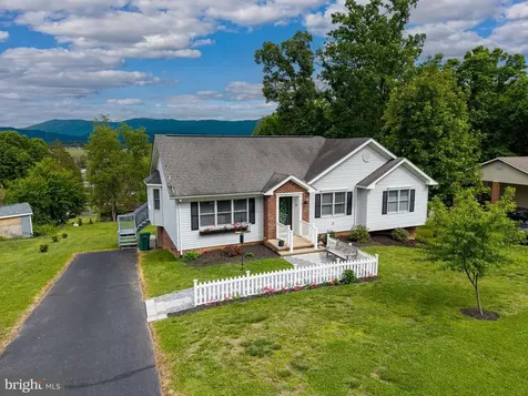 157 Heritage Drive Luray VA 22835