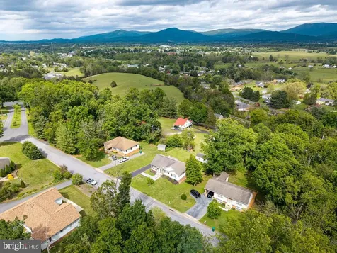 157 Heritage Drive Luray VA 22835