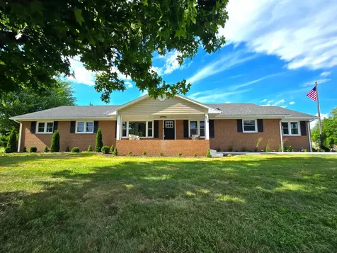 310 Main Street W Stanley VA 22851