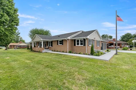 310 Main Street W Stanley VA 22851
