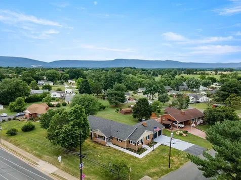 310 Main Street W Stanley VA 22851