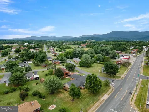 310 Main Street W Stanley VA 22851