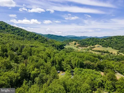 1097 Balkamore Hill Road Stanley VA 22851