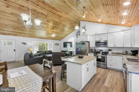 39 Whistle Lane Shenandoah VA 22849