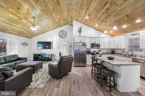 39 Whistle Lane Shenandoah VA 22849