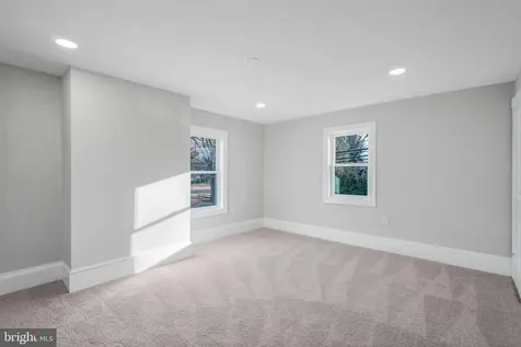125 High Street Luray VA 22835