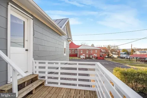 125 High Street Luray VA 22835