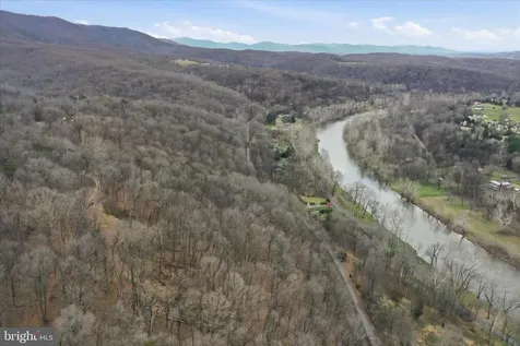 509 River View Place Shenandoah VA 22849
