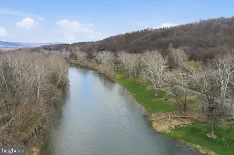 509 River View Place Shenandoah VA 22849
