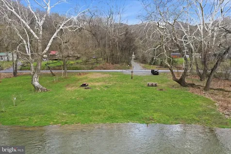 509 River View Place Shenandoah VA 22849