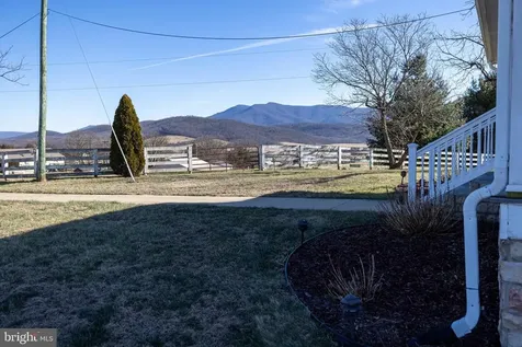 467 Vista View Road Stanley VA 22851