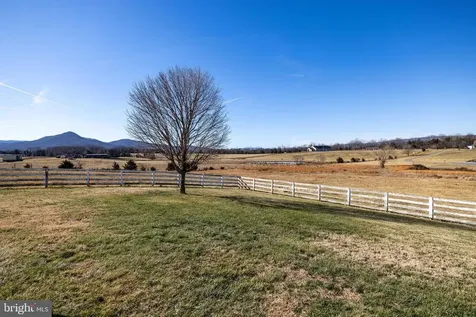467 Vista View Road Stanley VA 22851