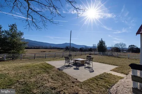 467 Vista View Road Stanley VA 22851