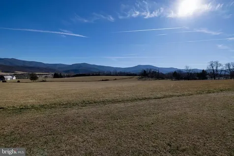 467 Vista View Road Stanley VA 22851