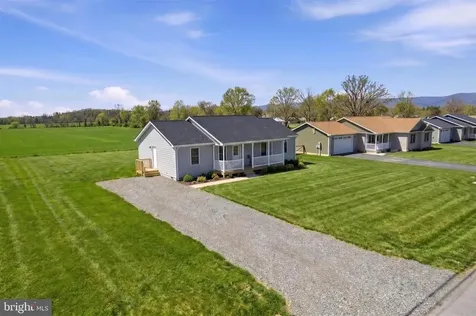178 Reservoir Avenue Luray VA 22835
