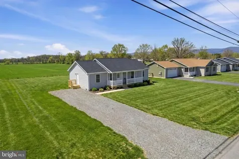 178 Reservoir Avenue Luray VA 22835