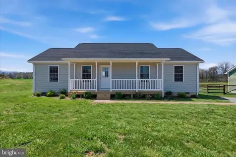 178 Reservoir Avenue Luray VA 22835