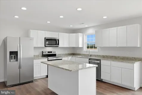 178 Reservoir Avenue Luray VA 22835