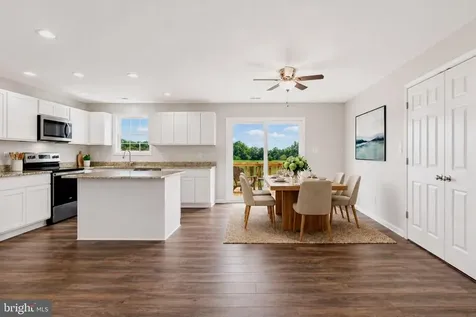 178 Reservoir Avenue Luray VA 22835
