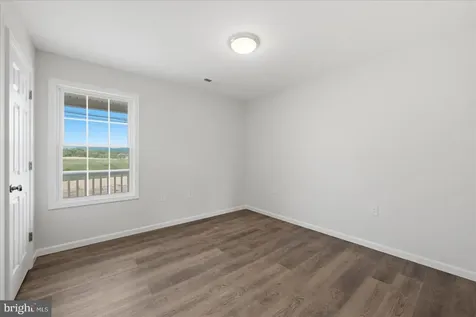 178 Reservoir Avenue Luray VA 22835