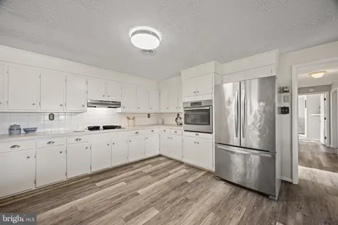 15 Painter Street Luray VA 22835