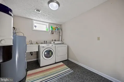 15 Painter Street Luray VA 22835