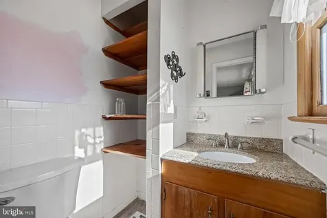 15 Painter Street Luray VA 22835