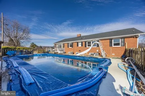 15 Painter Street Luray VA 22835