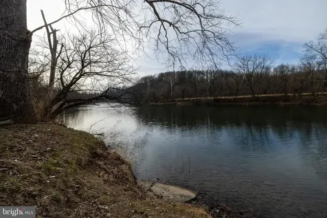 0 Shenandoah River Road Shenandoah VA 22849