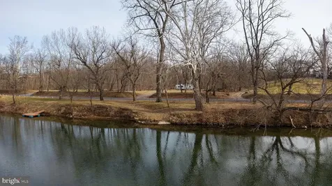 0 Shenandoah River Road Shenandoah VA 22849