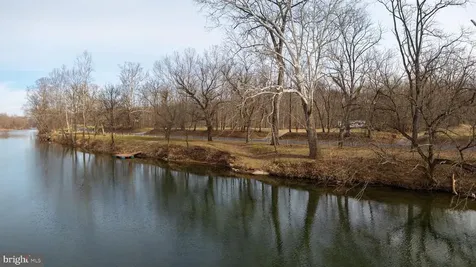 0 Shenandoah River Road Shenandoah VA 22849