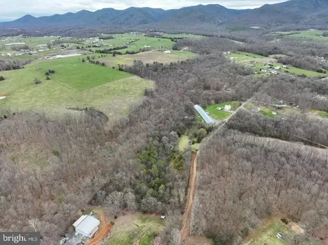 533 Railroad Avenue Shenandoah VA 22849
