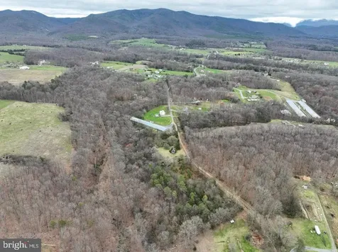 533 Railroad Avenue Shenandoah VA 22849
