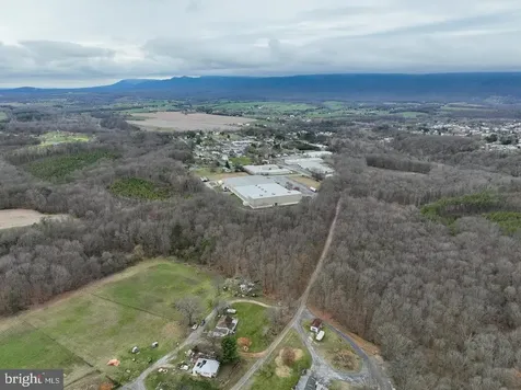 533 Railroad Avenue Shenandoah VA 22849