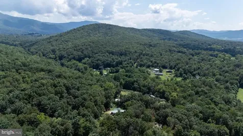 114 Americana Road Luray VA 22835